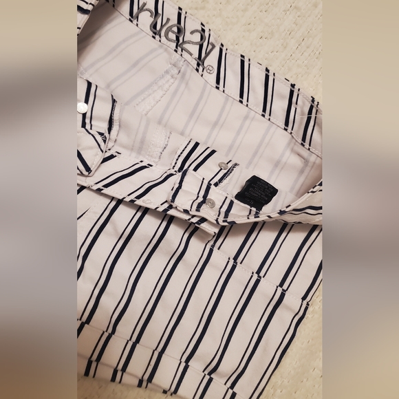 Shorts blue/white stripe Rue 21 size 5/6 - Picture 3 of 3